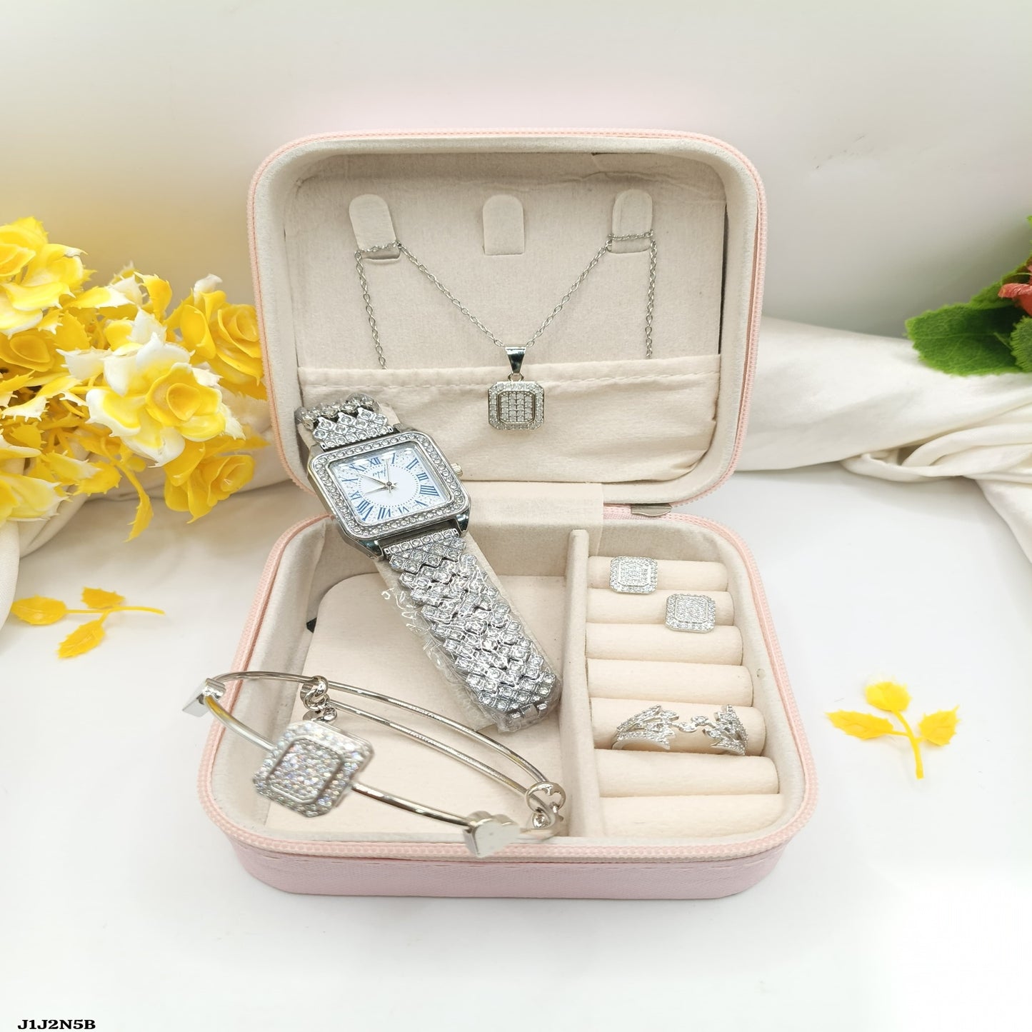 Royal 5-Piece Women's Diamond-Cut Silver Watch & Jewelry Gift Set – Full Crystal Edition (with Premium Pink Box)