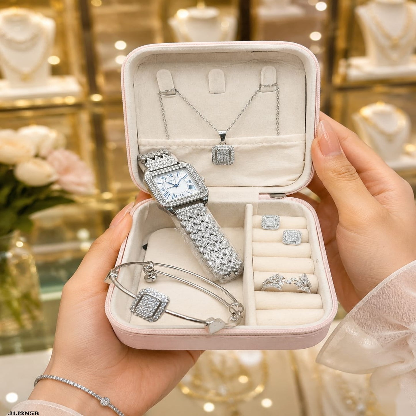 Royal 5-Piece Women's Diamond-Cut Silver Watch & Jewelry Gift Set – Full Crystal Edition (with Premium Pink Box)